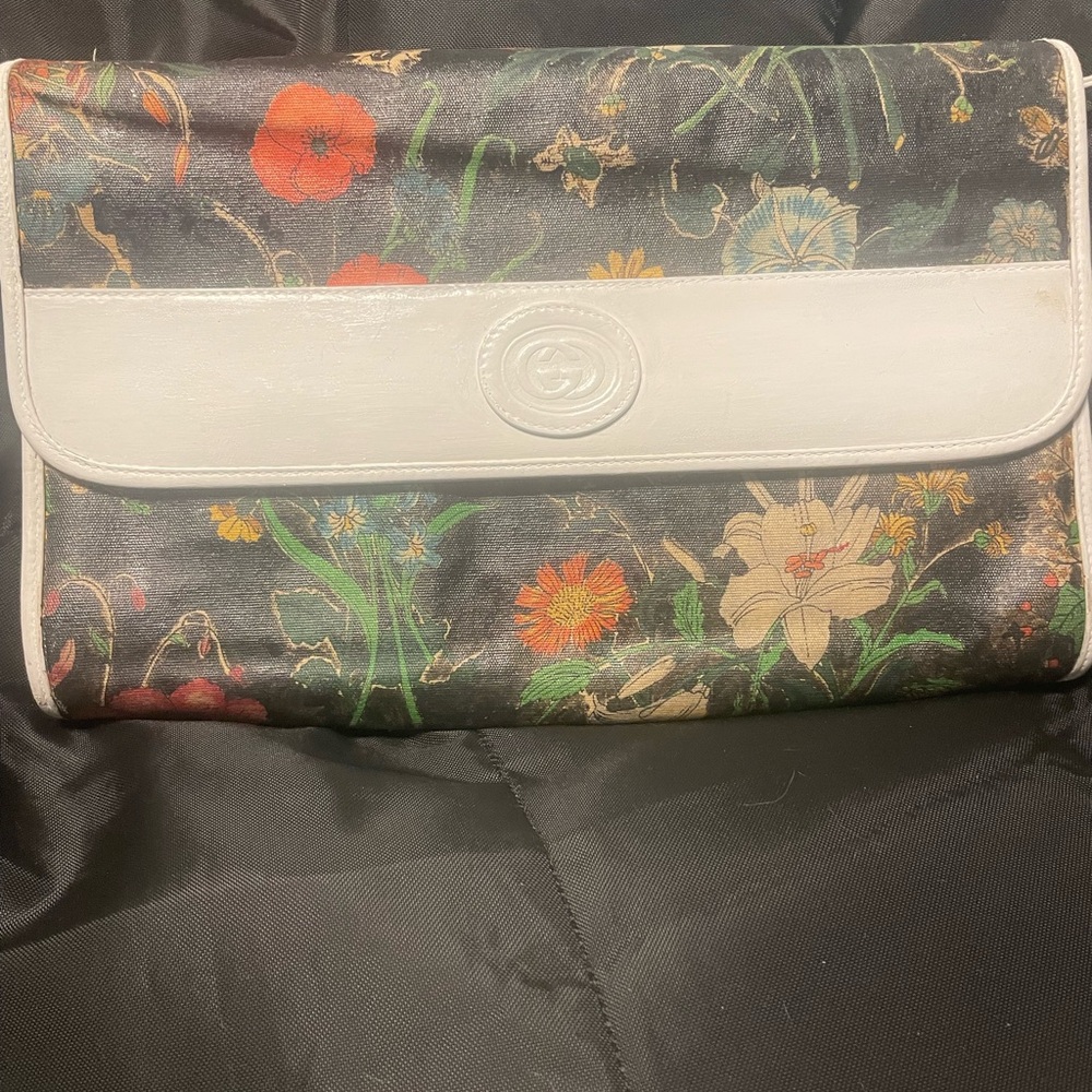 Gucci White Trim Floral Fold-Over Clutch
